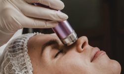 young-woman-having-cosmetic-treatment-wellness-center